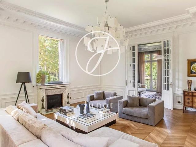 Tout savoir sur cette maison dans le quartier Ibis, à Le Vésinet