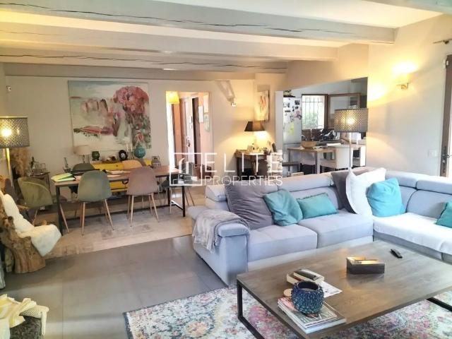 Tout savoir sur cette maison dans le quartier Ile Verte Nord Est, à Valbonne