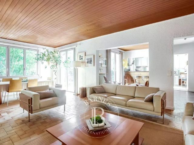 Tout savoir sur cette maison dans le quartier Jonchere Malmaison Saint Cucufa, à Rueil Malmaison