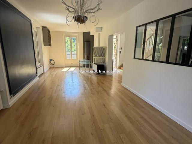 Tout savoir sur cette maison dans le quartier Jonchere Malmaison Saint Cucufa, à Rueil Malmaison