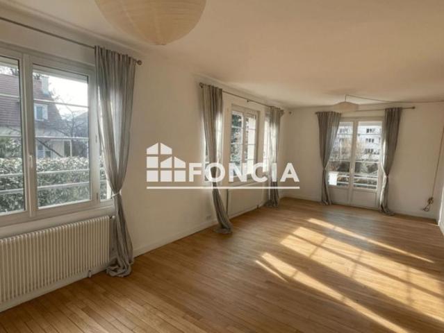Tout savoir sur cette maison dans le quartier Ouest, à Croissy sur Seine