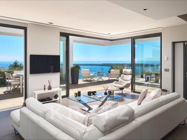 Tout savoir sur cette maison dans le quartier La Californie, à Cannes