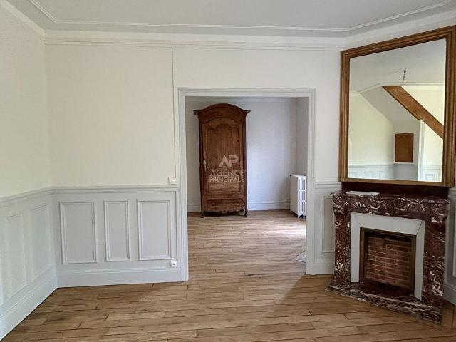 Tout savoir sur cette maison dans le quartier Les Cotes, à Maisons Laffitte