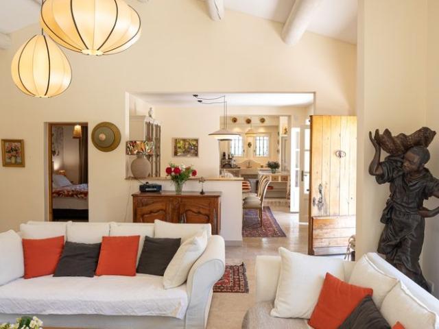 Tout savoir sur cette maison dans le quartier Les Ecarts, à Saint Rémy de Provence
