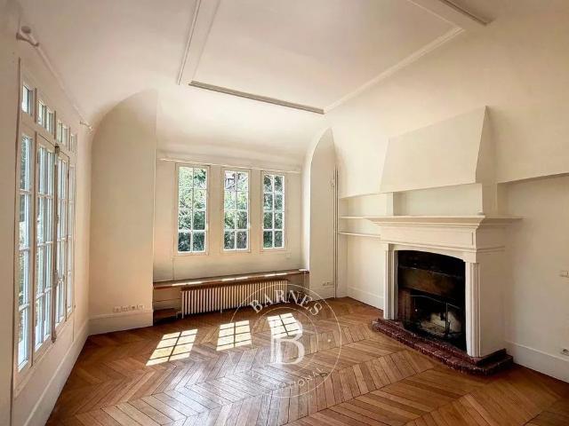 Tout savoir sur cette maison dans le quartier Les Hauts de Bougival, à Bougival