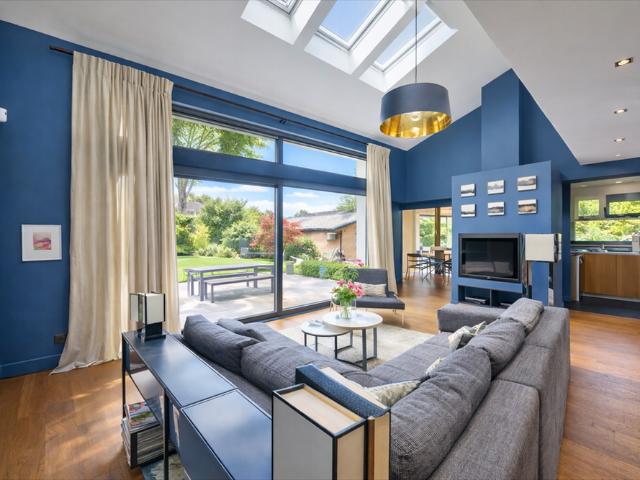 Tout savoir sur cette maison dans le quartier Les Hauts de Bougival, à Bougival