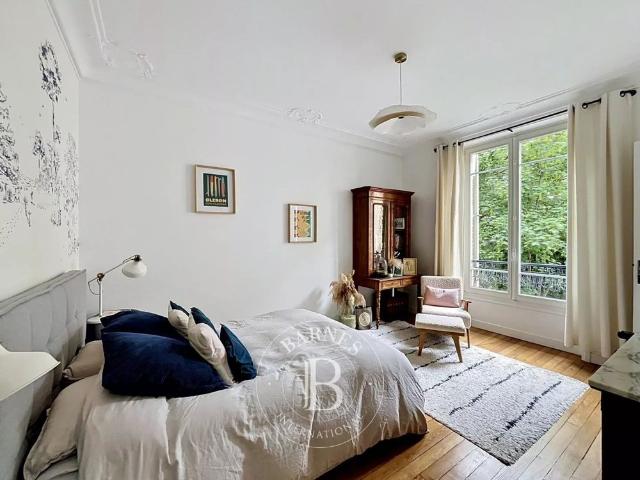 Tout savoir sur cette maison dans le quartier Lycée Michelet, à Vanves