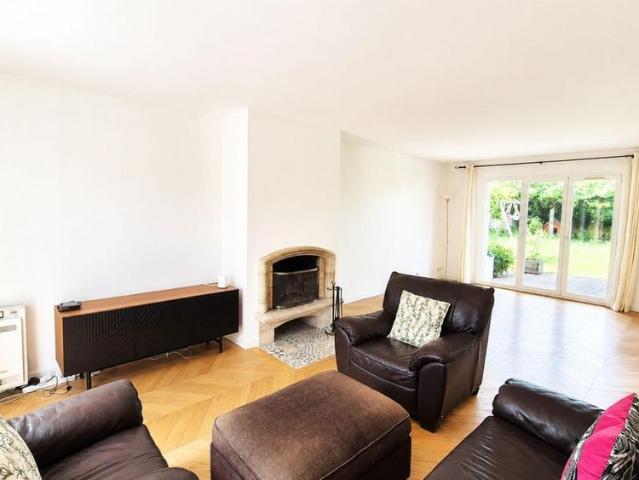 Tout savoir sur cette maison dans le quartier Nord, à Chambourcy