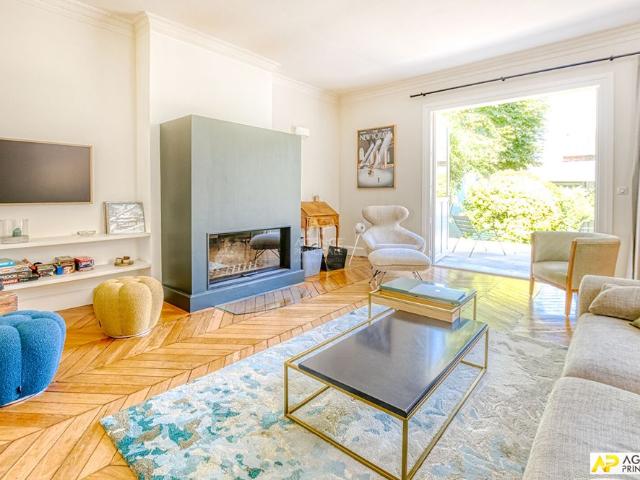 Tout savoir sur cette maison dans le quartier Saint Louis, à Versailles