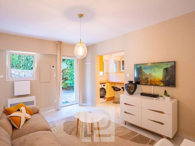 Tout savoir sur cette maison dans le quartier Saint Martin Le Miracle, à Mougins