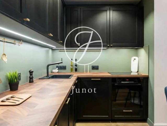 Tout savoir sur cette maison dans le quartier Saint Placide, à Paris 6ème