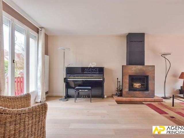 Tout savoir sur cette maison dans le quartier Sud, à Le Mesnil le Roi