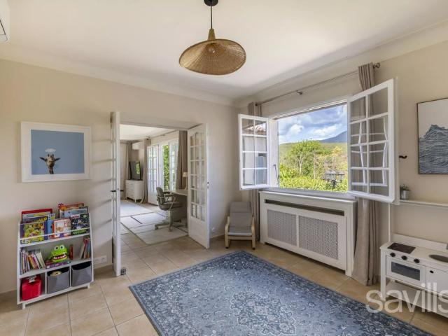 Tout savoir sur cette maison dans le quartier Sud, à Roquefort les Pins