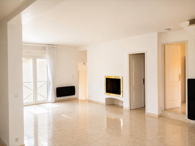 Tout savoir sur cette maison dans le quartier Poincare, à Garches