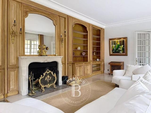 Tout savoir sur cette maison dans le quartier Parc de Sceaux, à Sceaux