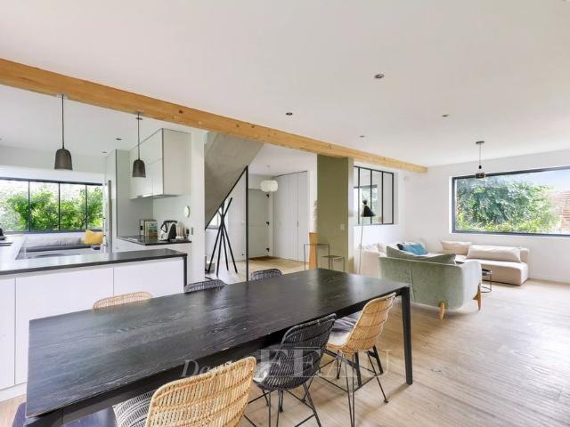 Tout savoir sur cette maison dans le quartier Plateau Mont Valérien, à Rueil Malmaison
