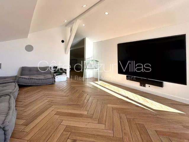Tout savoir sur cette maison dans le quartier Terrefial, à Cannes