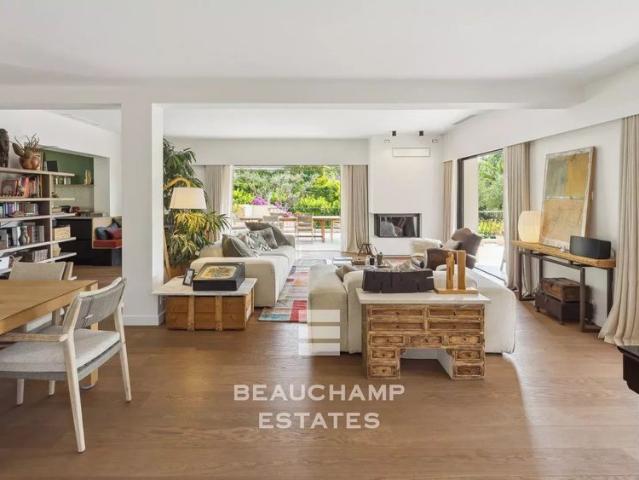 Tout savoir sur cette maison dans le quartier Valmasque Notre Dame de Vie, à Mougins