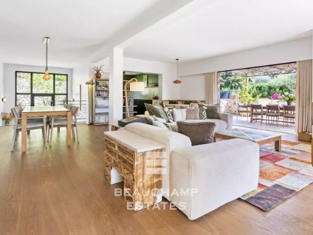 Tout savoir sur cette maison dans le quartier Valmasque Notre Dame de Vie, à Mougins