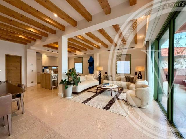 Tout savoir sur cette maison dans le quartier Village Cros de Caste Coupiere Mont Gros, à Roquebrune Cap Martin