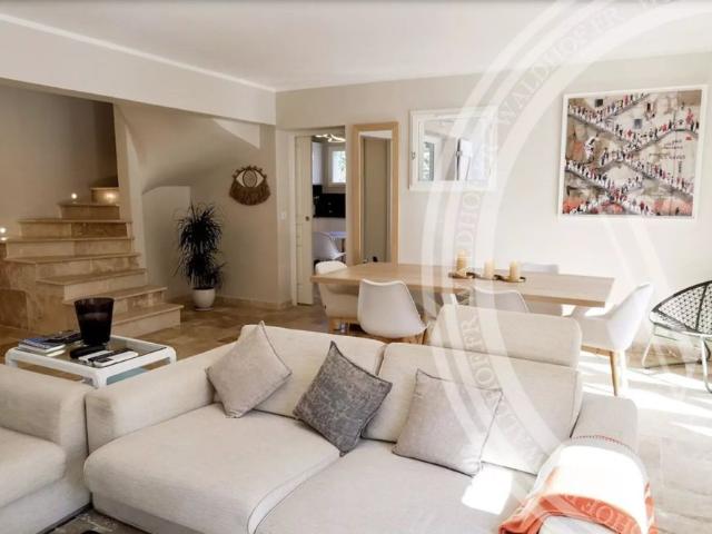 Tout savoir sur cette maison dans le quartier Village Le Val Cabrieres, à Mougins