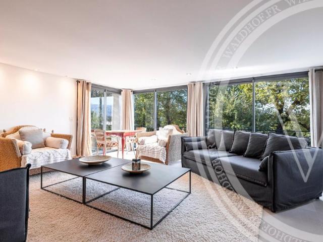 Tout savoir sur cette maison dans le quartier Village Le Val Cabrieres, à Mougins
