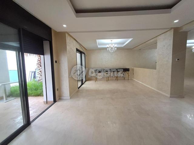 CMN AN 1751 Villa à vendre à Ain Diab Extension