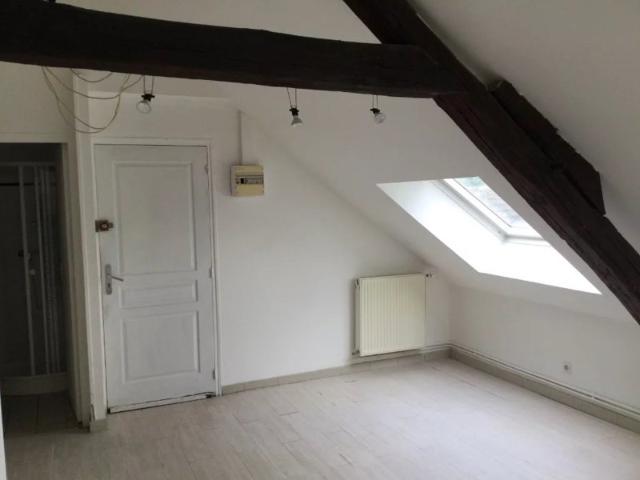 TOUCY Appartement de type F2