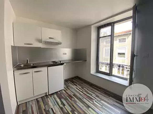 Toul 54200 Location appartement 1 pièce t1 au dernier étage