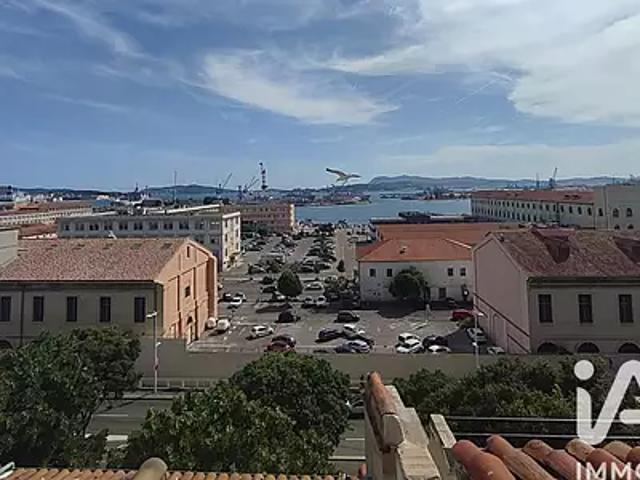 Toulon 83000 Achat / Vente appartement 1 pièce t1 au dernier étage