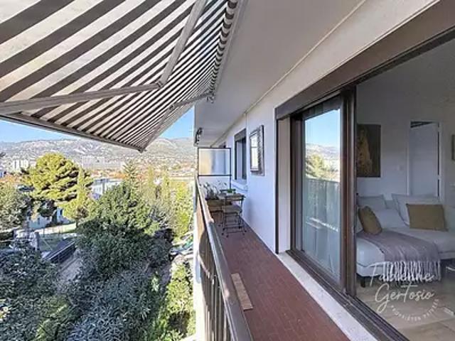 Toulon 83000 Achat / Vente appartement 2 pièces t2 cave balcon