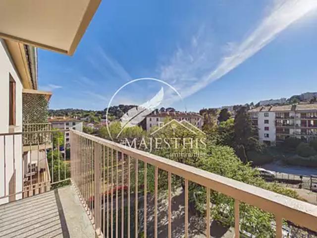 Toulon 83000 Achat / Vente appartement 4 pièces t4 au dernier étage