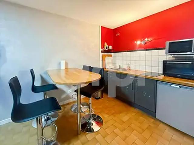Toulon 83000 Location appartement 1 pièce t1 balcon