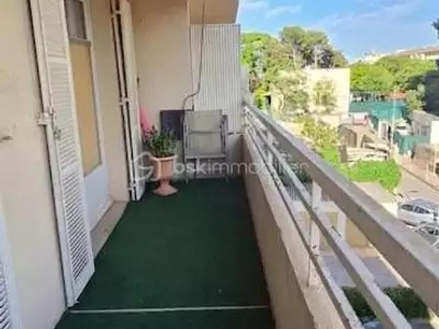 Toulon 83100 Achat / Vente appartement 3 pièces t3 terrasse cave