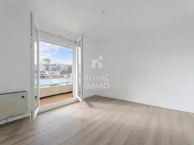 Toulon 83100 Achat / Vente appartement 2 pièces t2