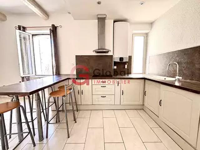 Toulon 83100 Achat / Vente appartement 2 pièces t2 au dernier étage