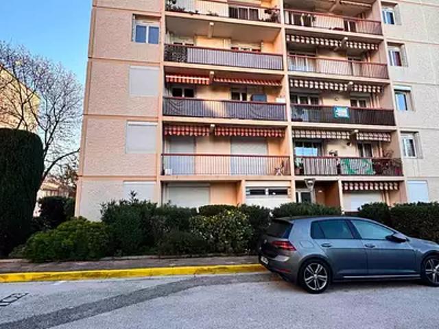 Toulon 83100 Achat / Vente appartement 4 pièces t4 balcon parking