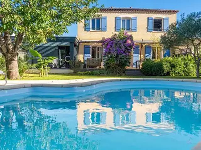 Toulon 83100 Achat / Vente maison 6 pièces t6 au dernier étage terrasse