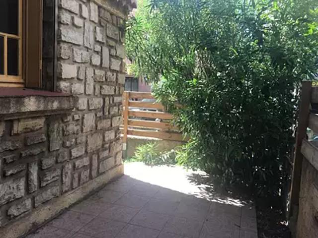 Toulon 83100 Location appartement 2 pièces t2 terrasse