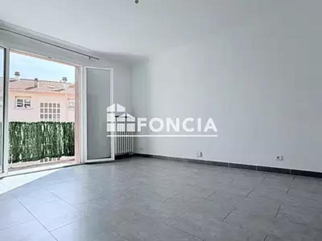 Toulon 83200 Achat / Vente appartement 3 pièces t3 au dernier étage