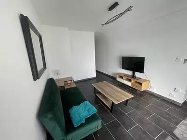 Toulon 83200 Achat / Vente appartement 2 pièces t2 terrasse cave