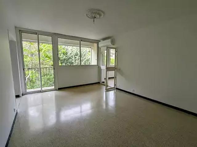 Toulon 83200 Location appartement 3 pièces t3 cave balcon