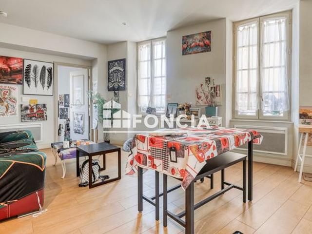 Toulon centre t3 refait neuf