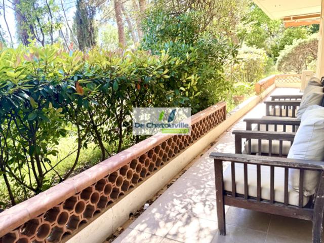 TOULON / CLARET REZ DE JARDIN 5 PIECES TERRASSE PARK
