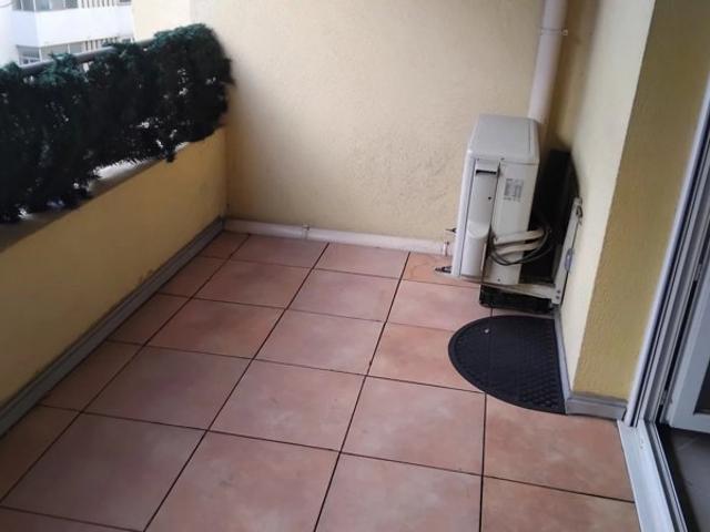 TOULON EST Joli T2 grand balcon