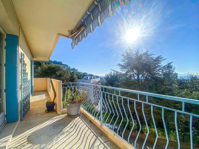 Toulon Faron: Appartement T5 avec garage et balcon