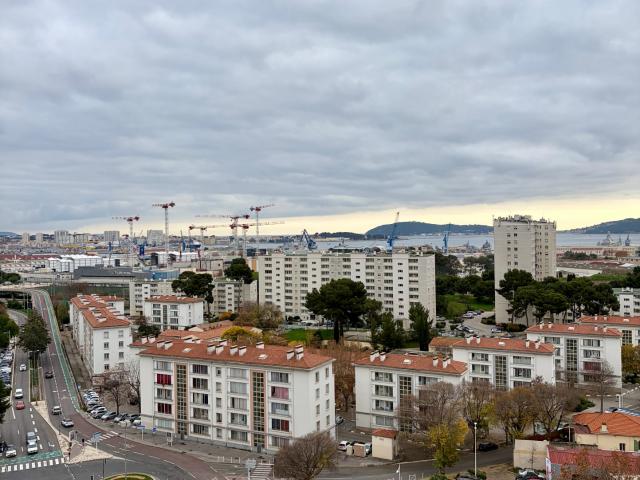 TOULON OUEST BON RENCONTRE TYPE 4 A RENOVER