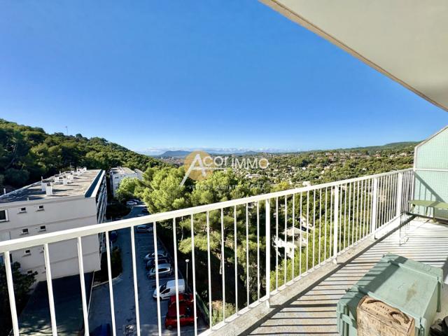 Toulon Ouest, bas Faron, Appartement T4 avec parking et terr