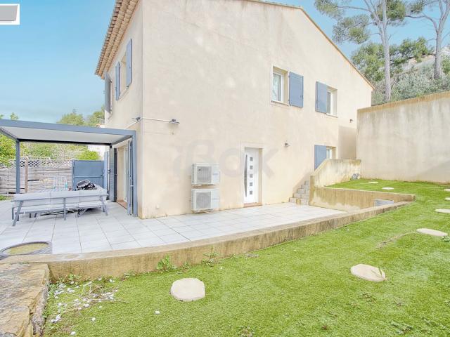 TOULON OUEST: Maison familiale de 148 m2 Au calme en fond d’impasse