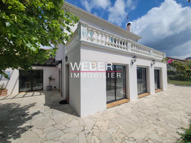 TOULON OUEST MAISON 200 m2 6 chambres Piscine